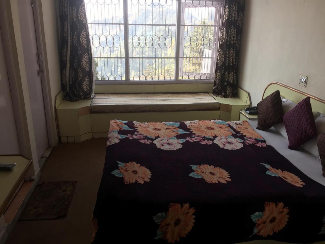 Hotel Lotus Shimla Bagian luar foto