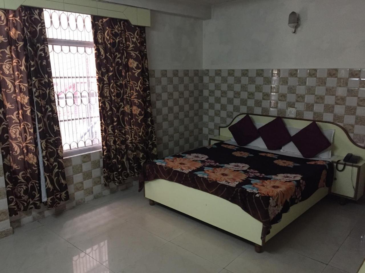 Hotel Lotus Shimla Bagian luar foto