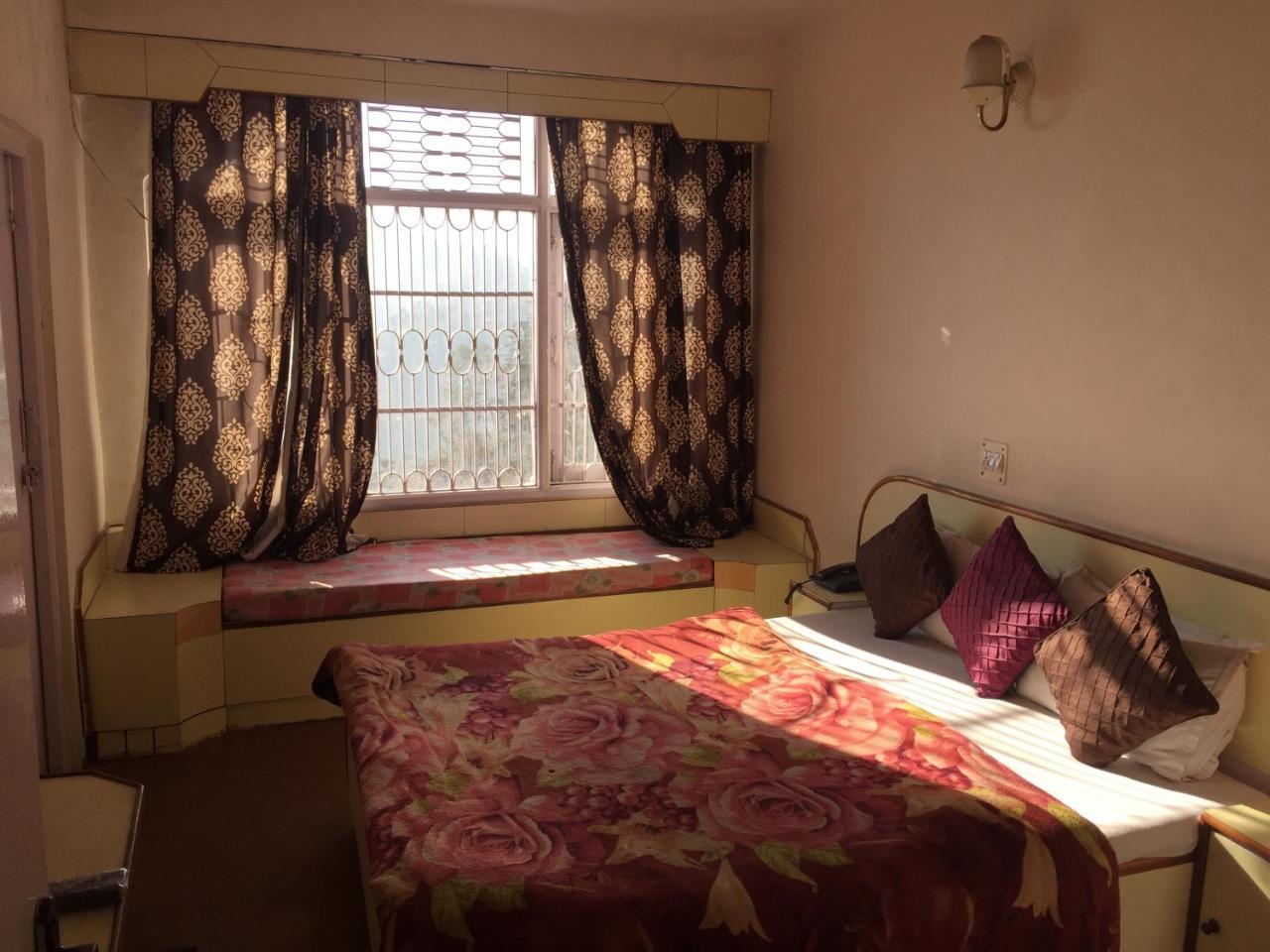 Hotel Lotus Shimla Bagian luar foto